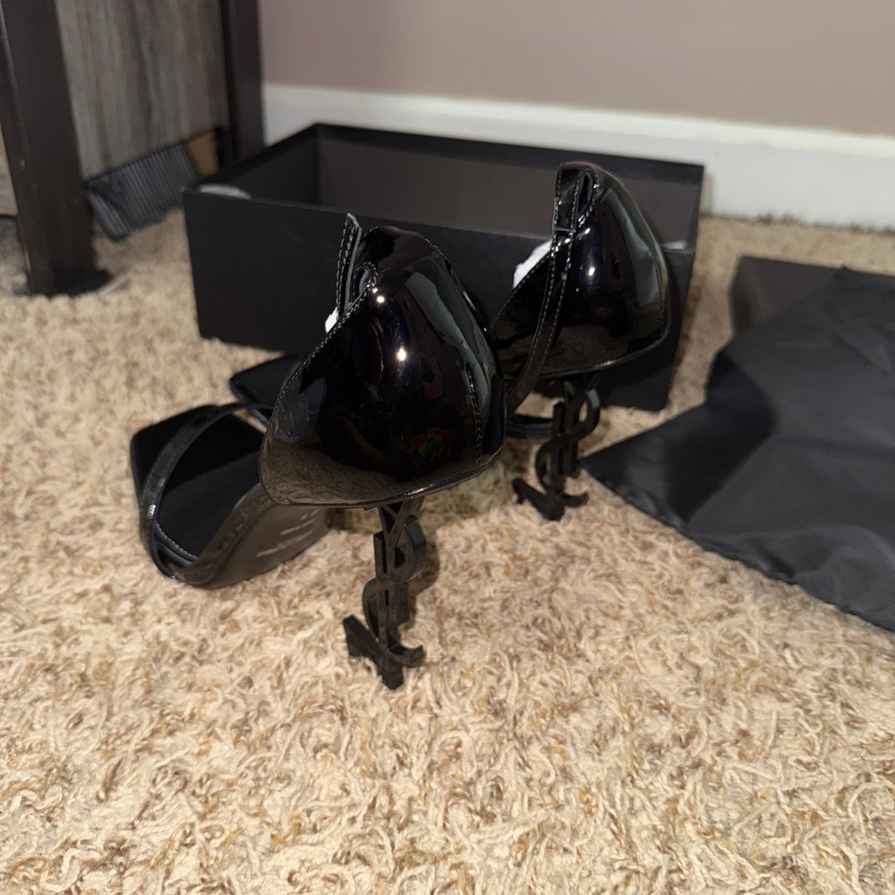 Brand new/Never worn - Picture 4 of 8
